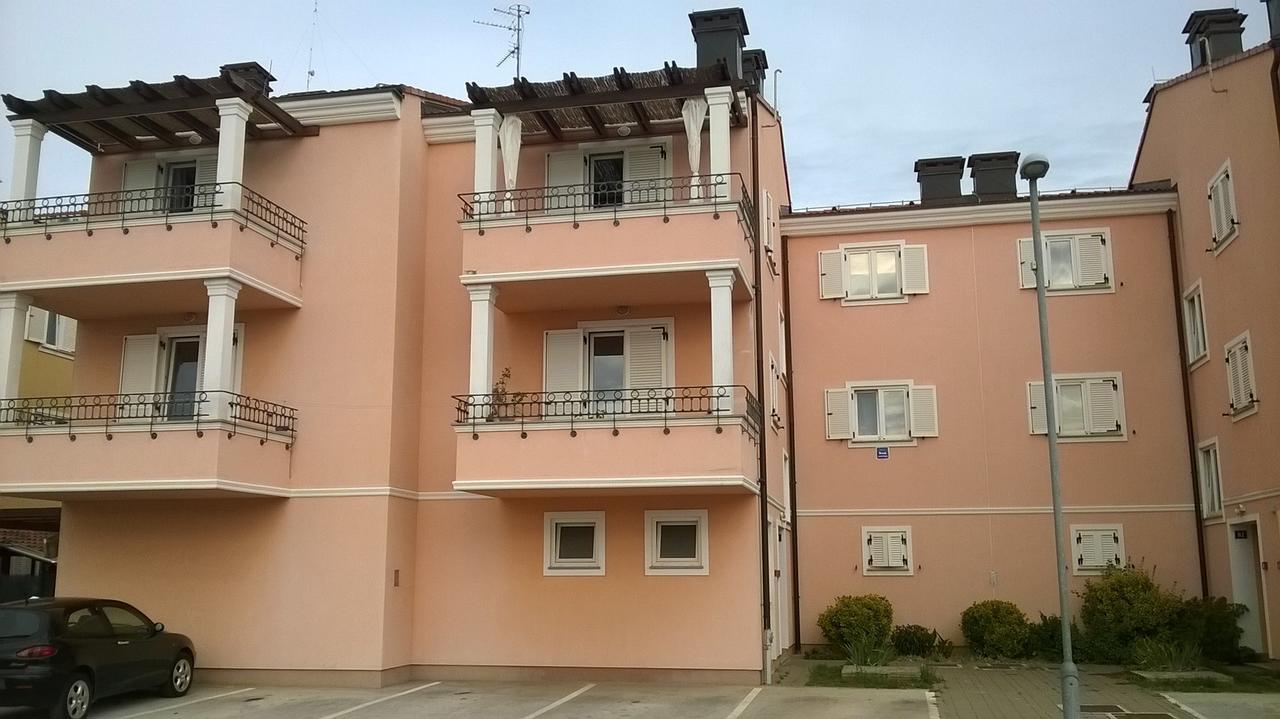 Vile Park Apartment Πούλα Εξωτερικό φωτογραφία